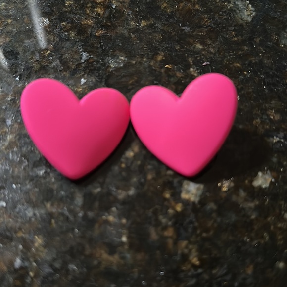 Twice Chic Boutique| Pink Hearts Fun & Flirty Earrings - Picture 1 of 12